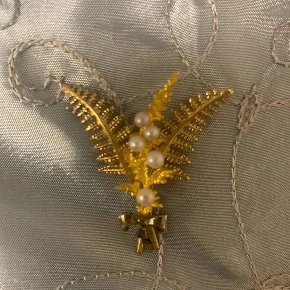 9 K 6.7 grams, Solid gold, antique fern brooch with 5 pearl accents - Picture 2 of 7